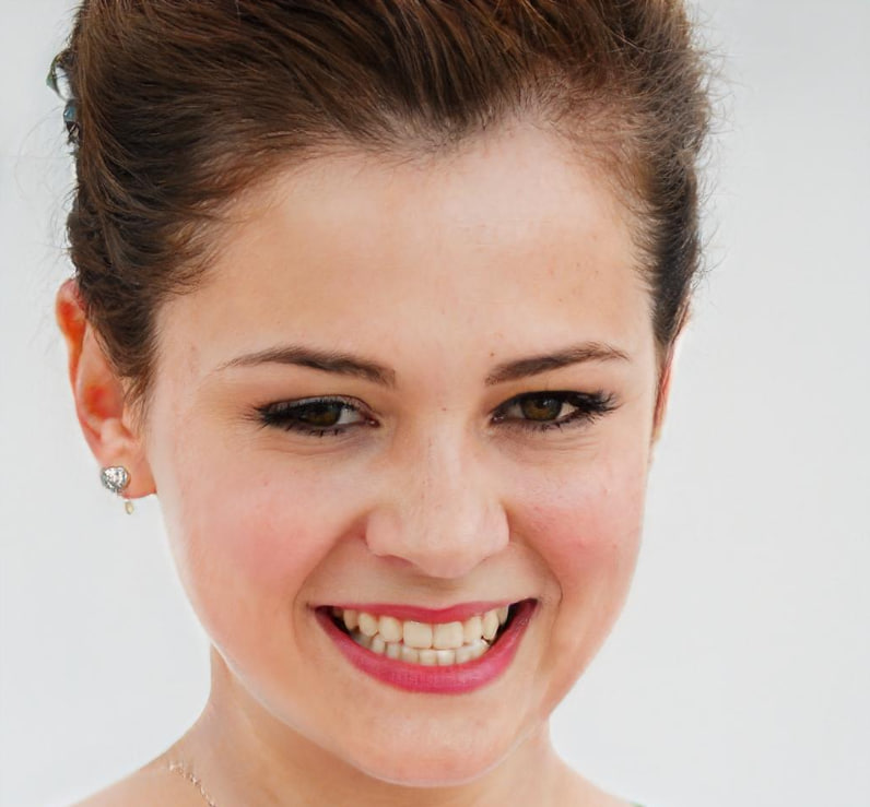 Paula Vega